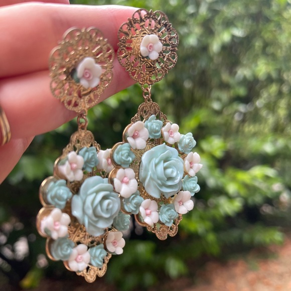 Gold Filigree Rose Earrings dangle drop flowers boho renaissance vintage large - Picture 4 of 10